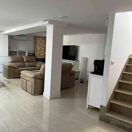 Casa Toja. Agradable Y Familiar. Vimianzo